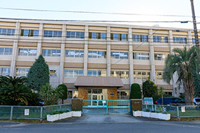 光風中学校