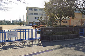 大手小学校